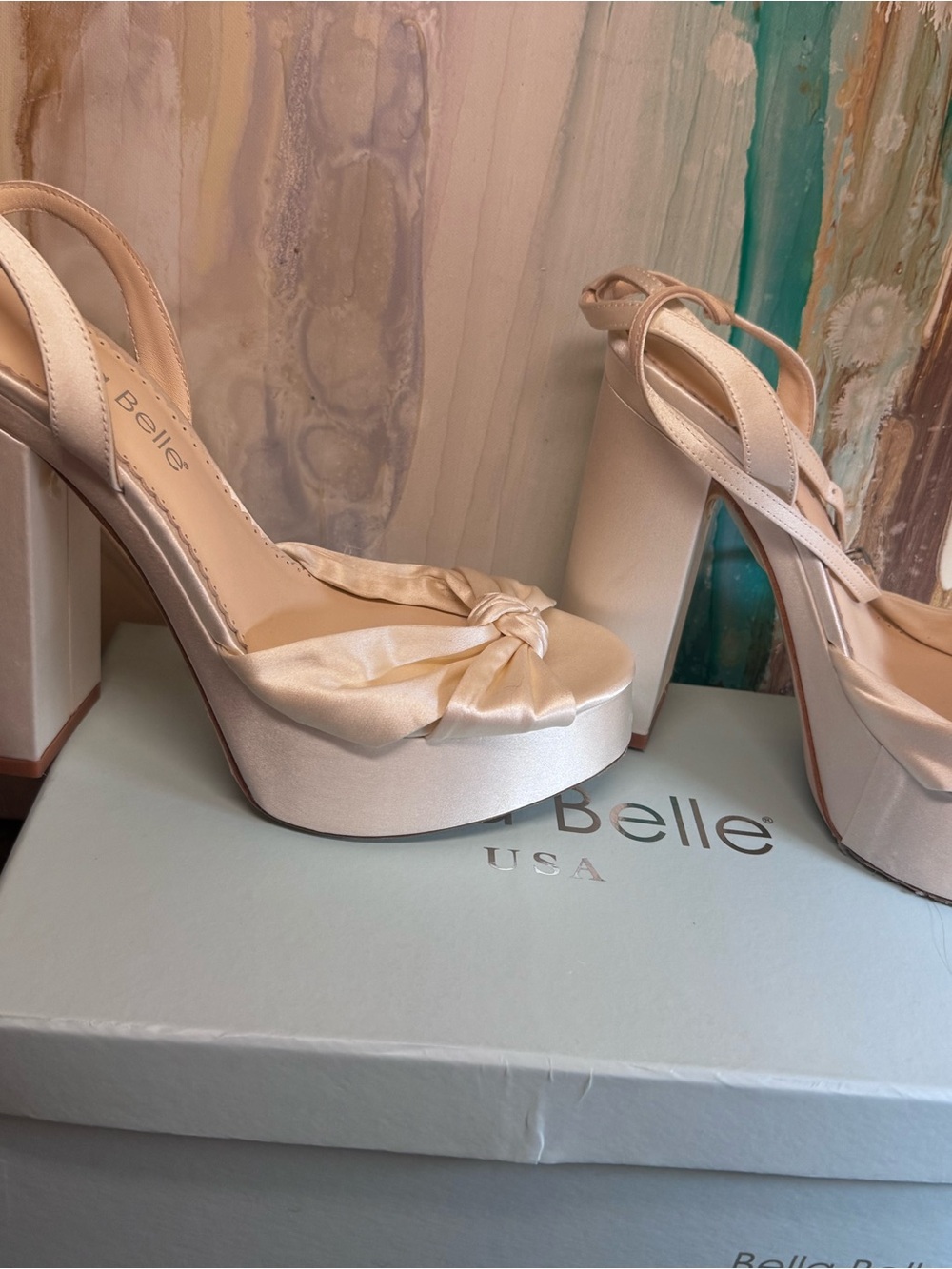 Bella Belle Serafina (worn once for 2 hours max!) - Picture 3 of 8